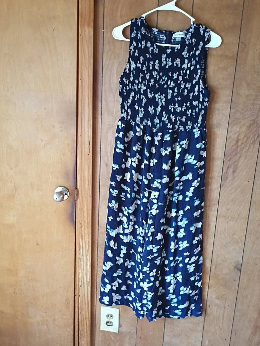 Calvin Klein Women’s Jumpsuit Size 8 Navy Floral Smocked Bodice Wide Leg